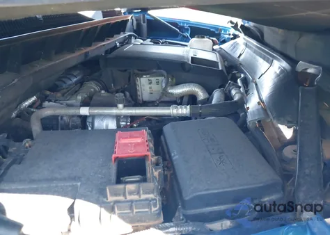 2023 Chevrolet Silverado 1500 4Wd Short Bed Rst from USA, damaged, VIN 3GCUDEE85PG130430